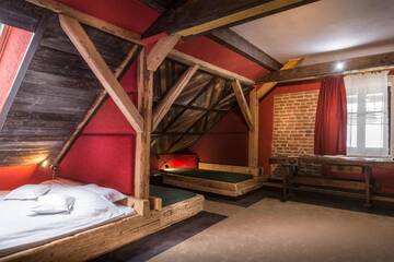 Фото номера Улучшенный двухместный номер с 1 кроватью Отель Castle Hotel Daniel г. Baraolt 29